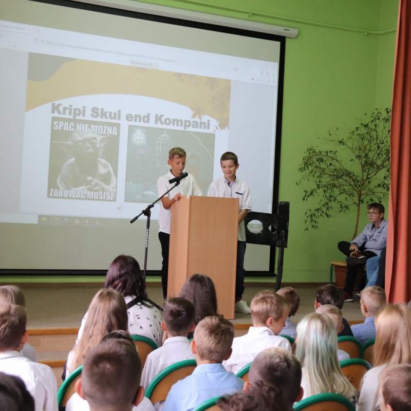 Występ uczniów klasy VI