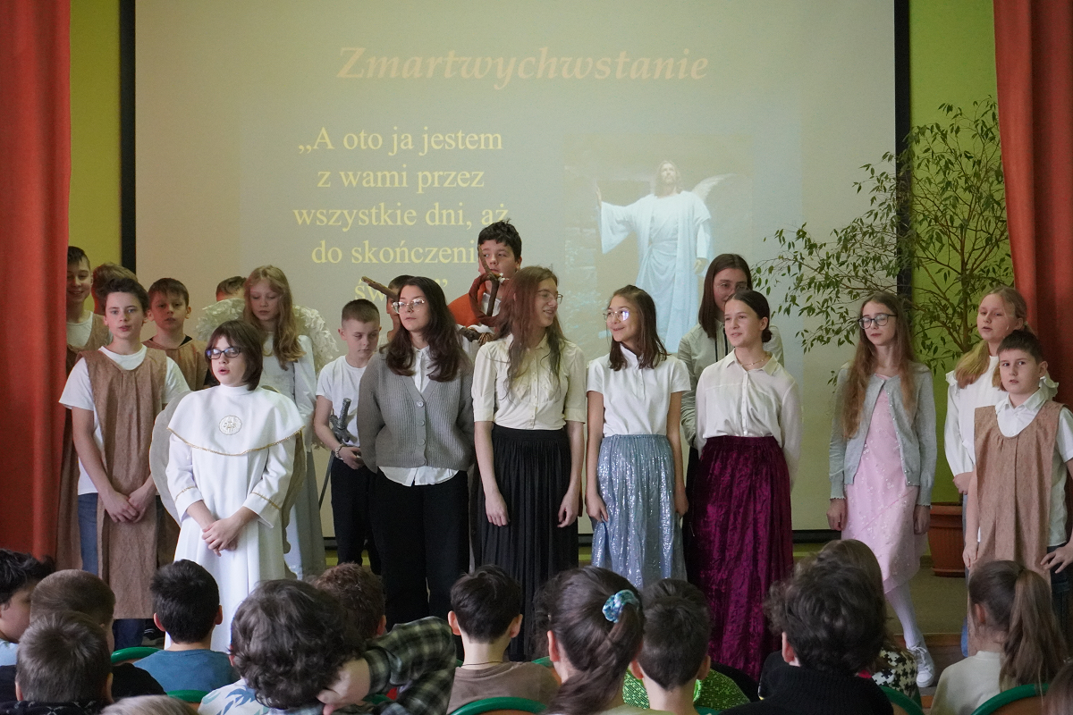 wszyscy aktorzy składają życzenia świąteczne