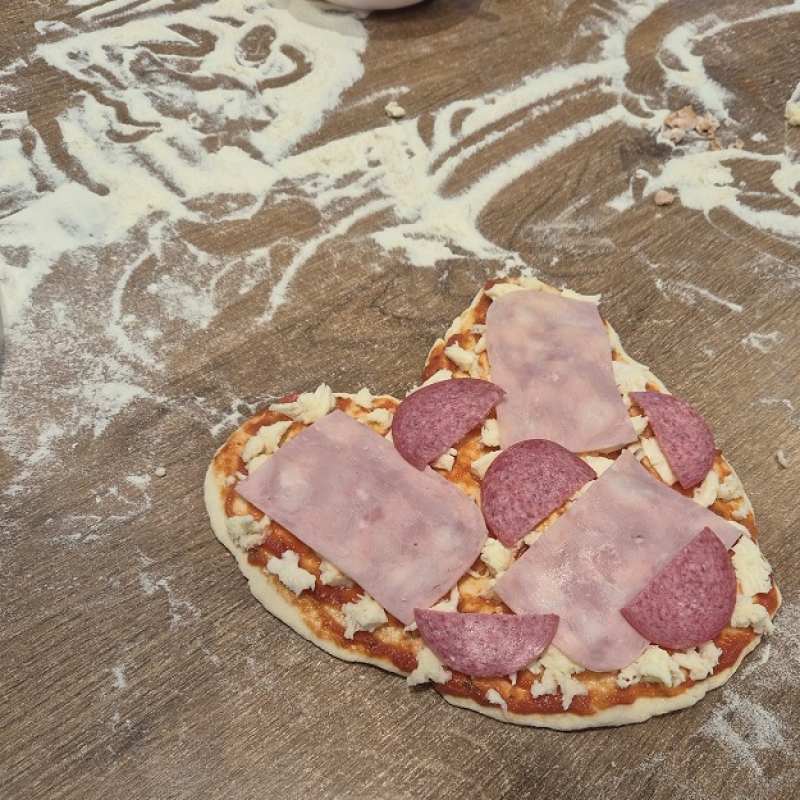 Dania - pizza stworzona przez uczniów