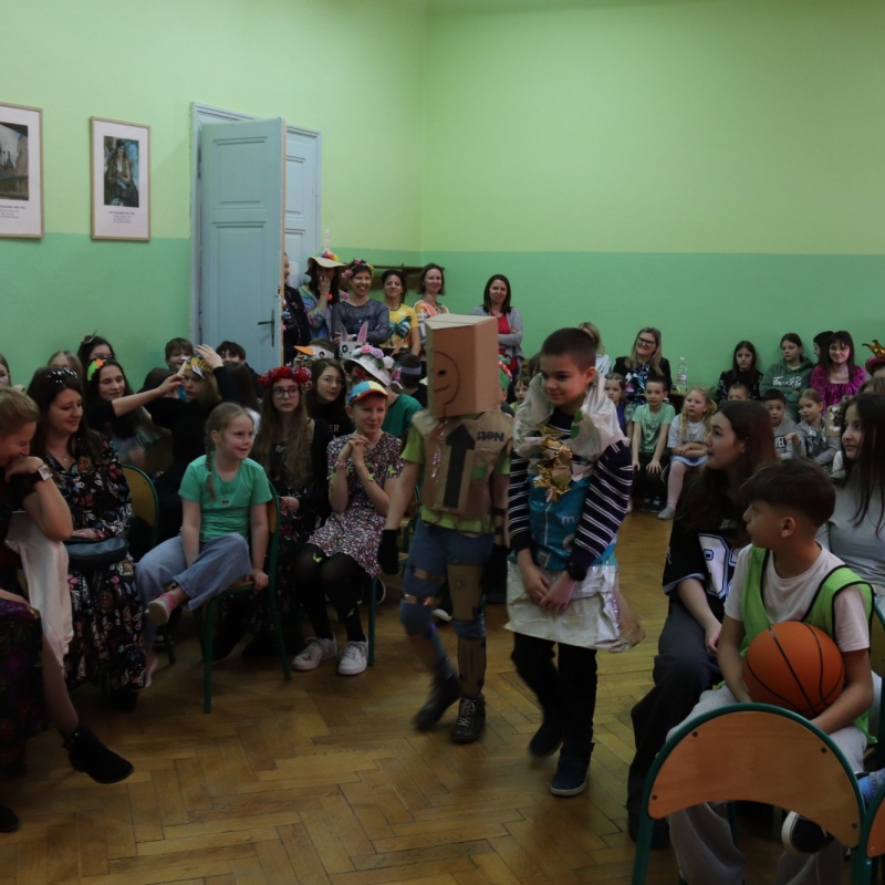 Klasa 4 podczas pokazu