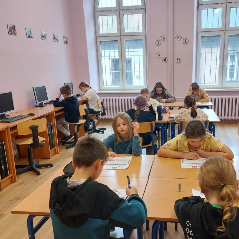 Uczniowie podczas konkursu