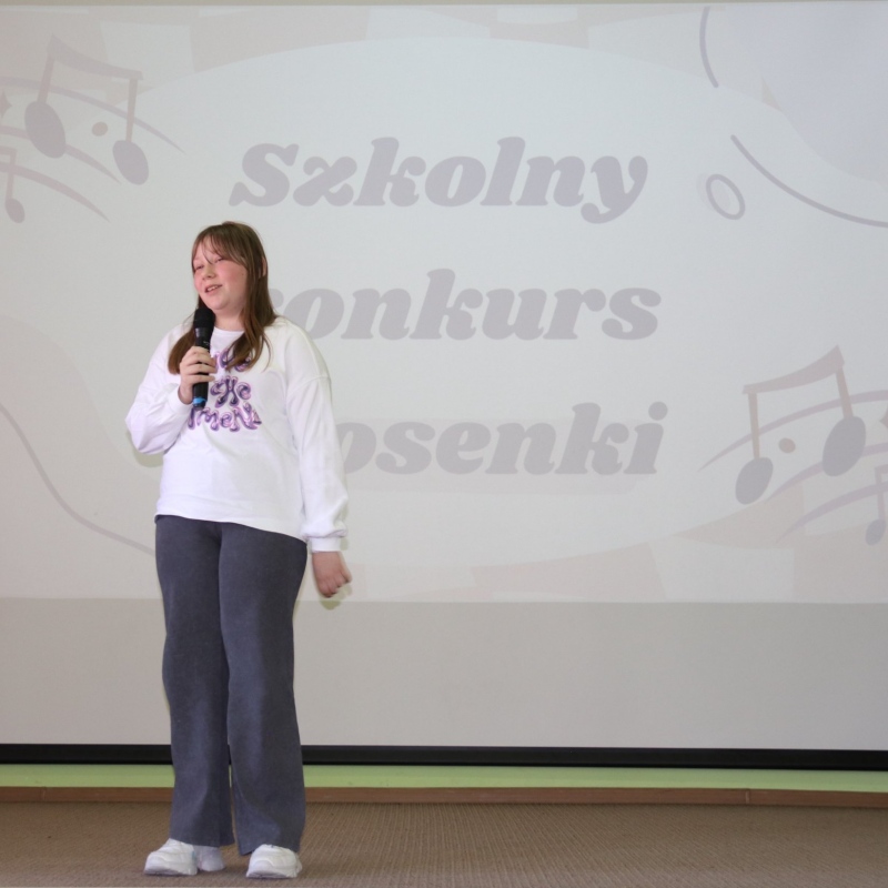 Amelia z klasy 3b w piosence "Mleczna droga"
