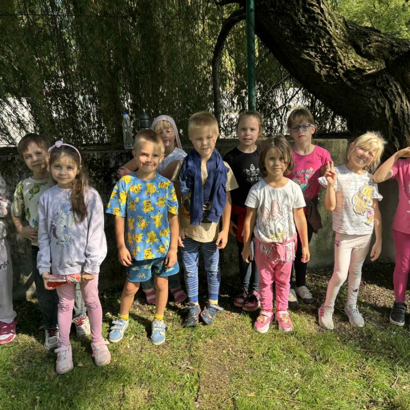 Jesienny spacer  Jesienne prace klasy 1a