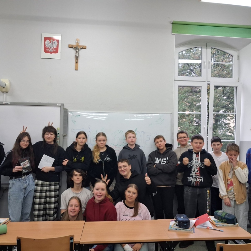 Grupa uczniów klasa 8