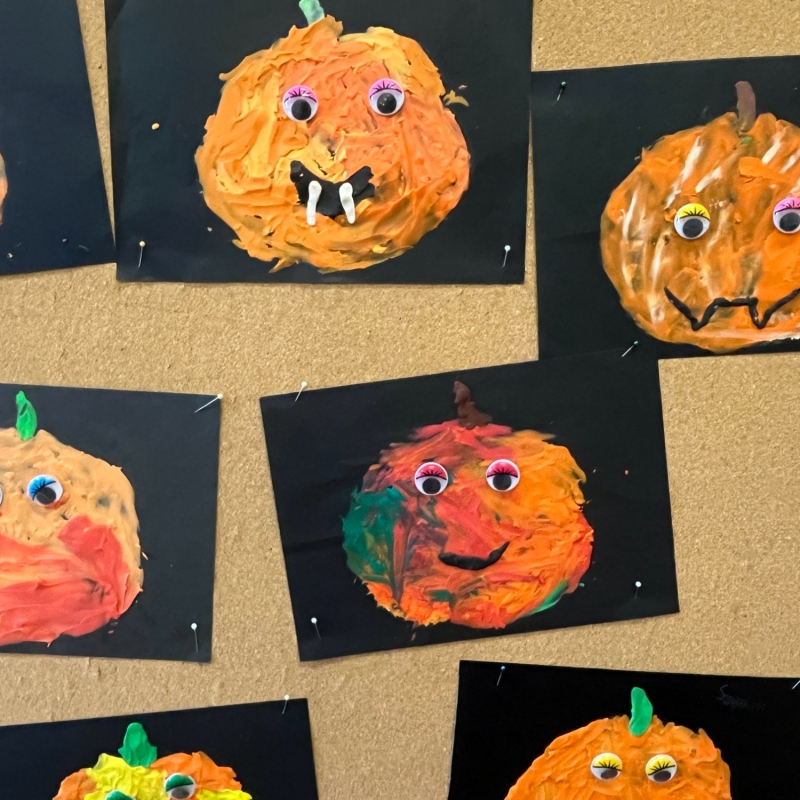 Galeria prac plastycznych- dynie z plasteliny