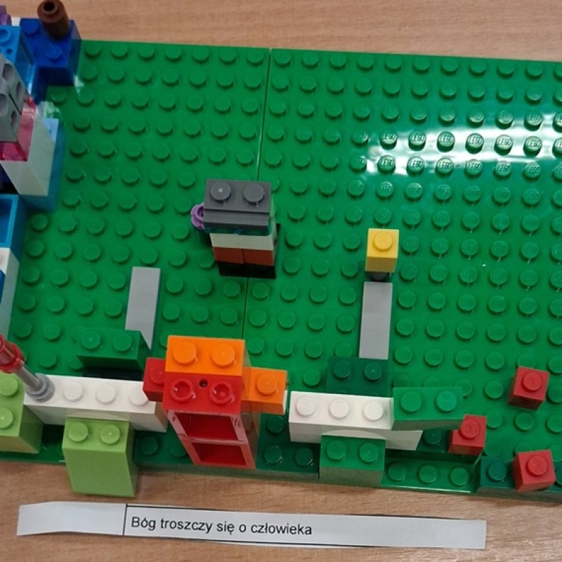 budowla z klocków lego