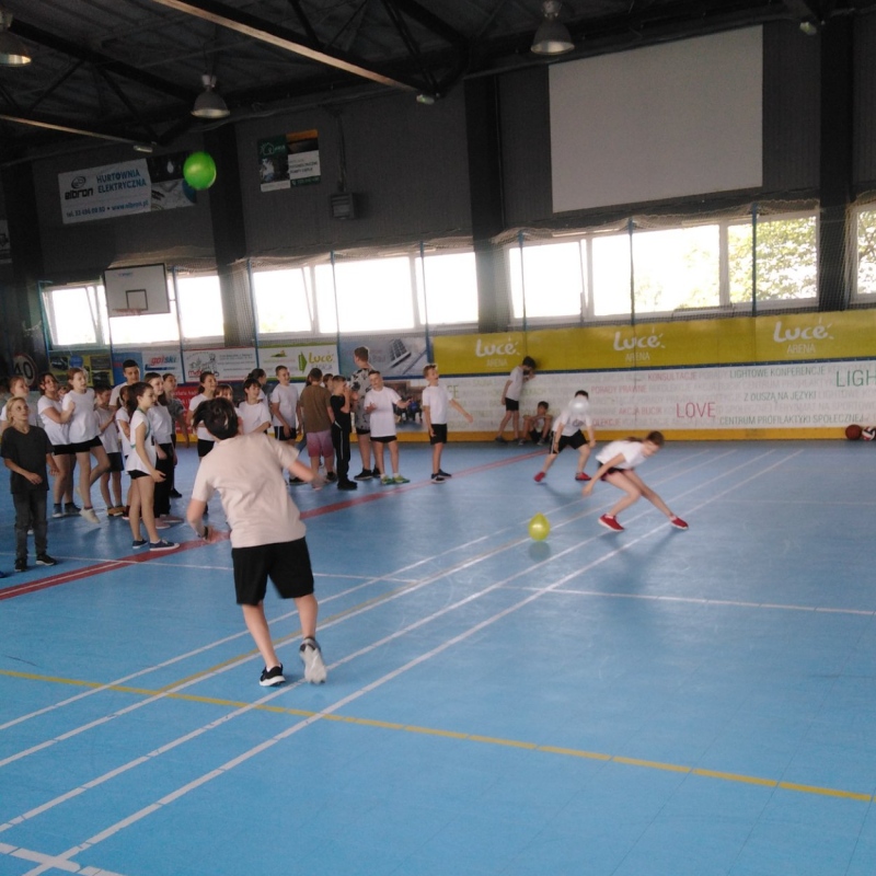 Dzień sportu klasy starsze podczas zawodów