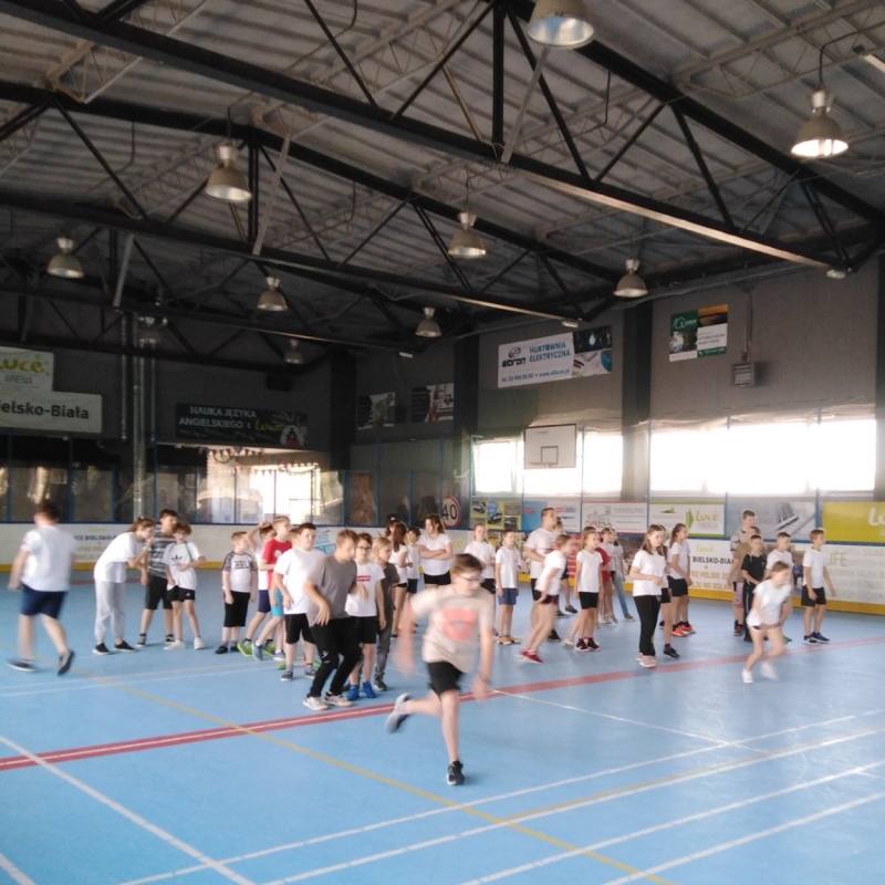 Dzień sportu klasy starsze podczas zawodów