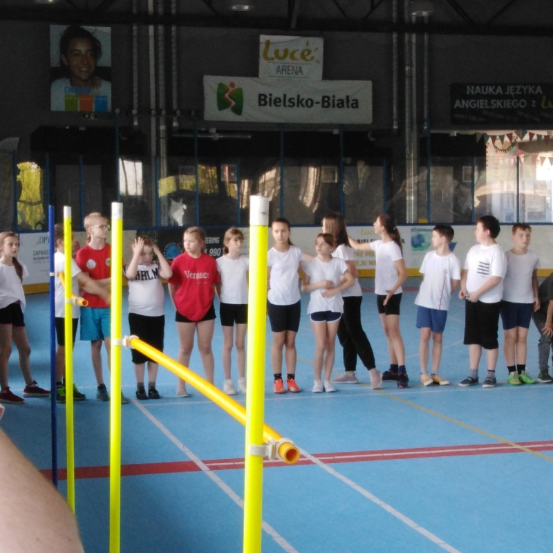 Dzień sportu klasy starsze podczas zawodów