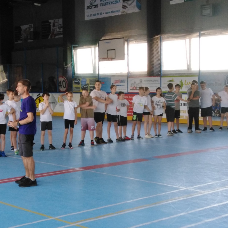 Dzień sportu klasy starsze podczas zawodów