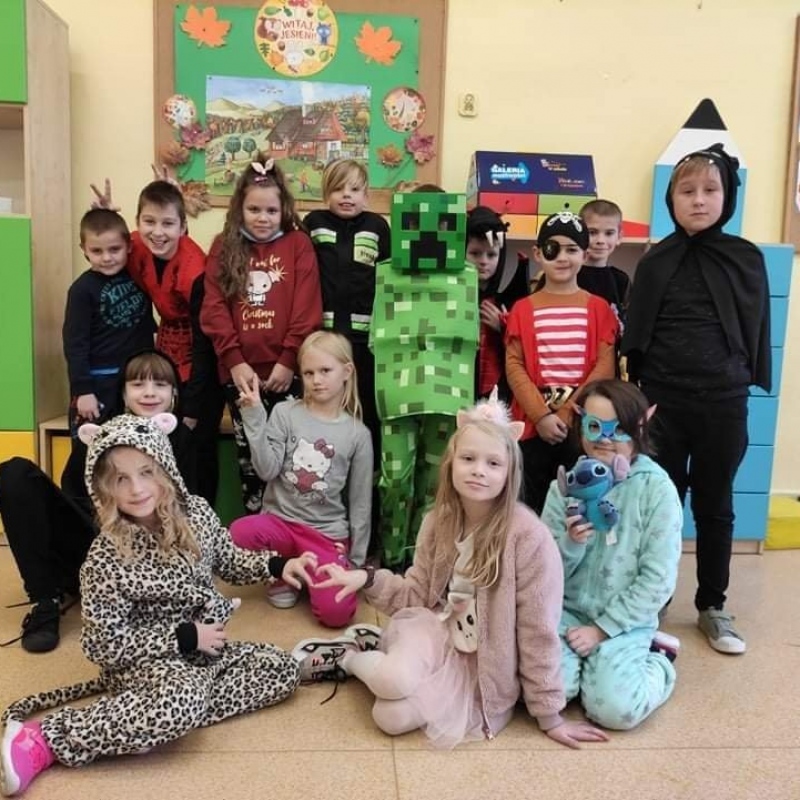 Klasa 3b - Dzień Postaci z Bajek